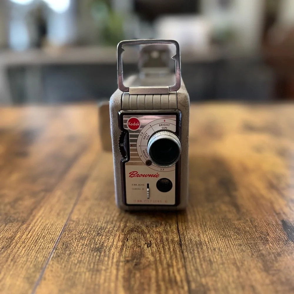 Kodak Brownie Vintage 8mm Movie Camera II Model 2 13mm f/2.7 Lens Winds & Spins
